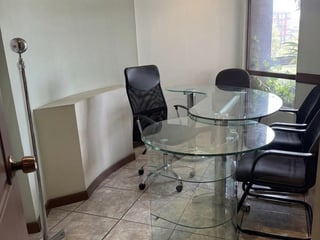 Oficina en renta en zona 15 Edificio de uso mixto - 4