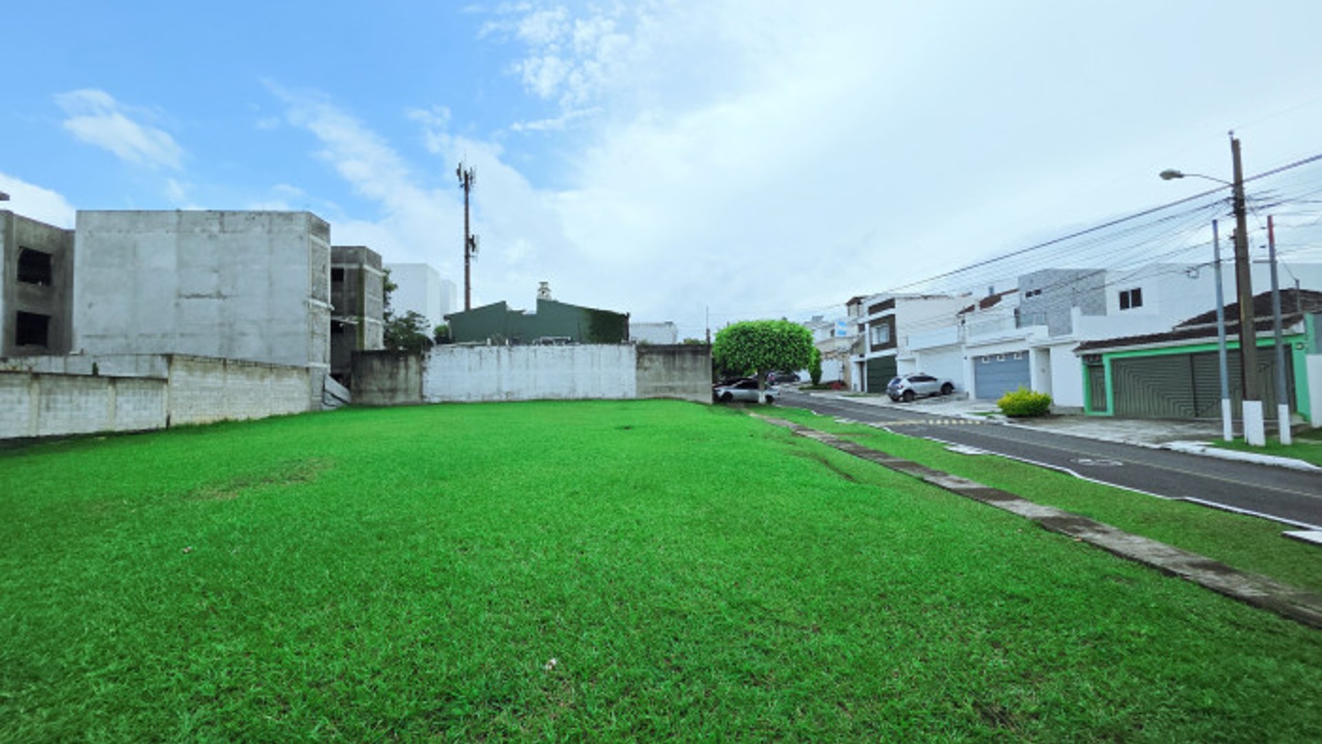 Terreno en Venta en Hacienda Real Zona 16 - Miniatura 6