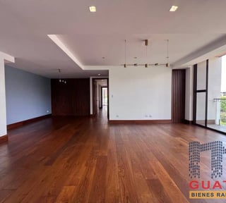 Apartamento en Venta, Zona 15 (V8622)