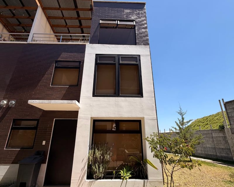 Casa en venta en Residencial km. 16 entrada Olmeca