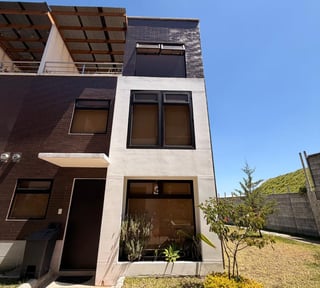 Casa en venta en Residencial km. 16 entrada Olmeca
