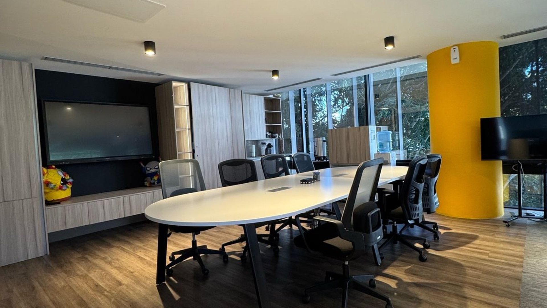 Oficina en VENTA  – Burgo, Zona 14