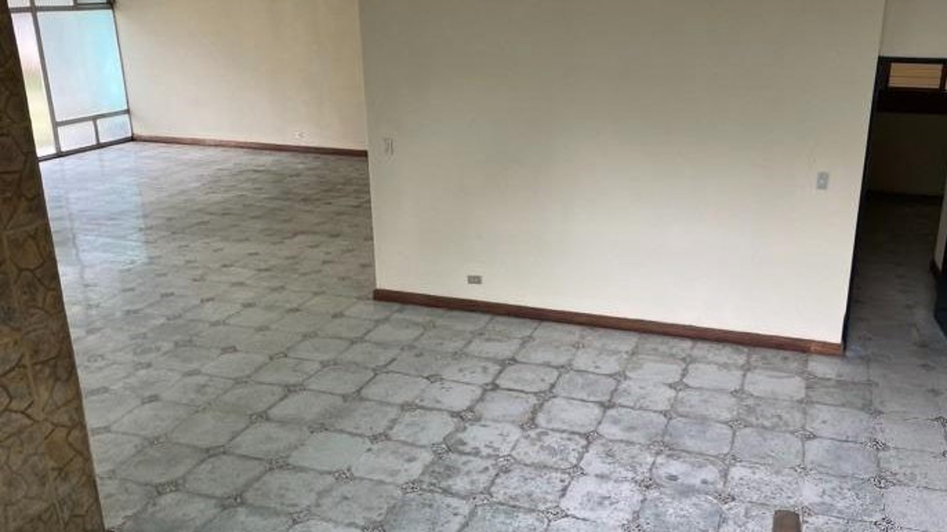 Propiedad en alquiler, zona 9. - Miniatura 12