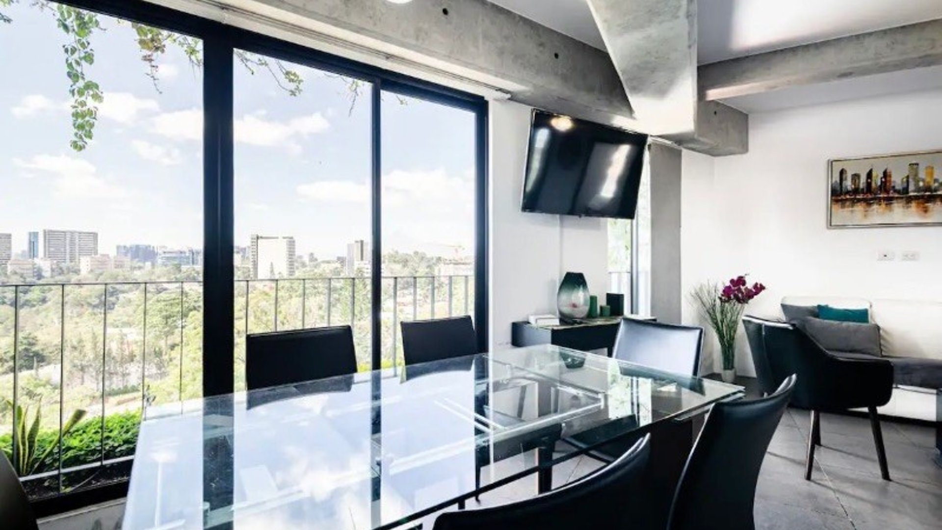 Apartamento en Venta en Zona 10, Ciudad de Guatemala - Miniatura 4
