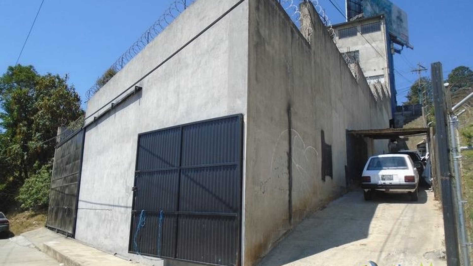 EDIFICIO COMERCIAL EN VENTA EN ZONA 1 DE MIXCO - Miniatura 3