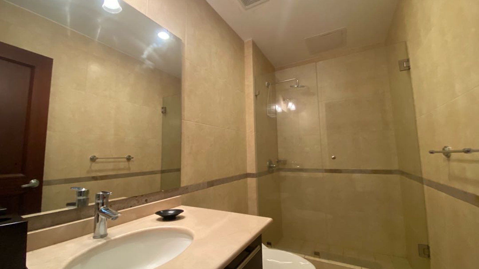 Apartamento amueblado de 2 hab en alquiler Santa María zona 10 - Miniatura 14