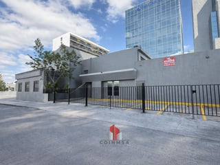 Propiedad en renta en zona 9 - 4