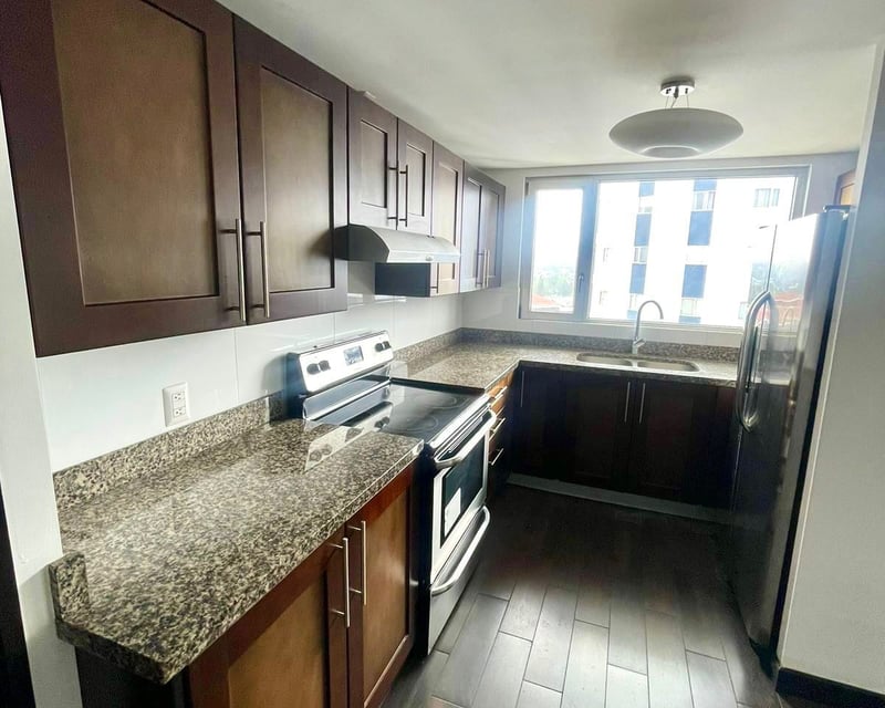 Apartamento en renta de 3 habitaciones con linea blanca Z14 Ref-5343