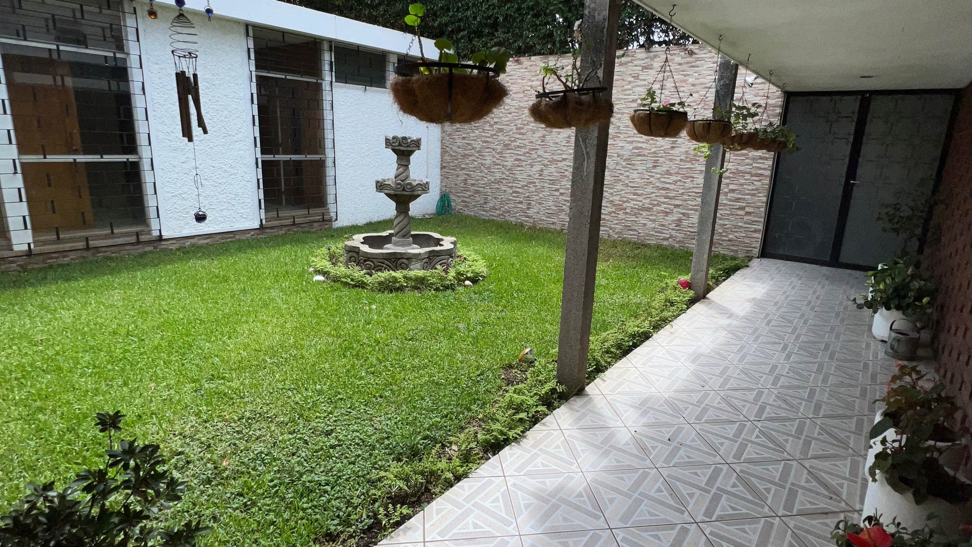 CASA IDEAL PARA OFICINAS EN RENTA ZONA 10 - Miniatura 12