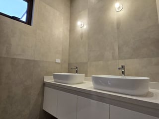 Casa Nueva en Alquiler – Lomas de San Isidro, Zona 16 - Image 8