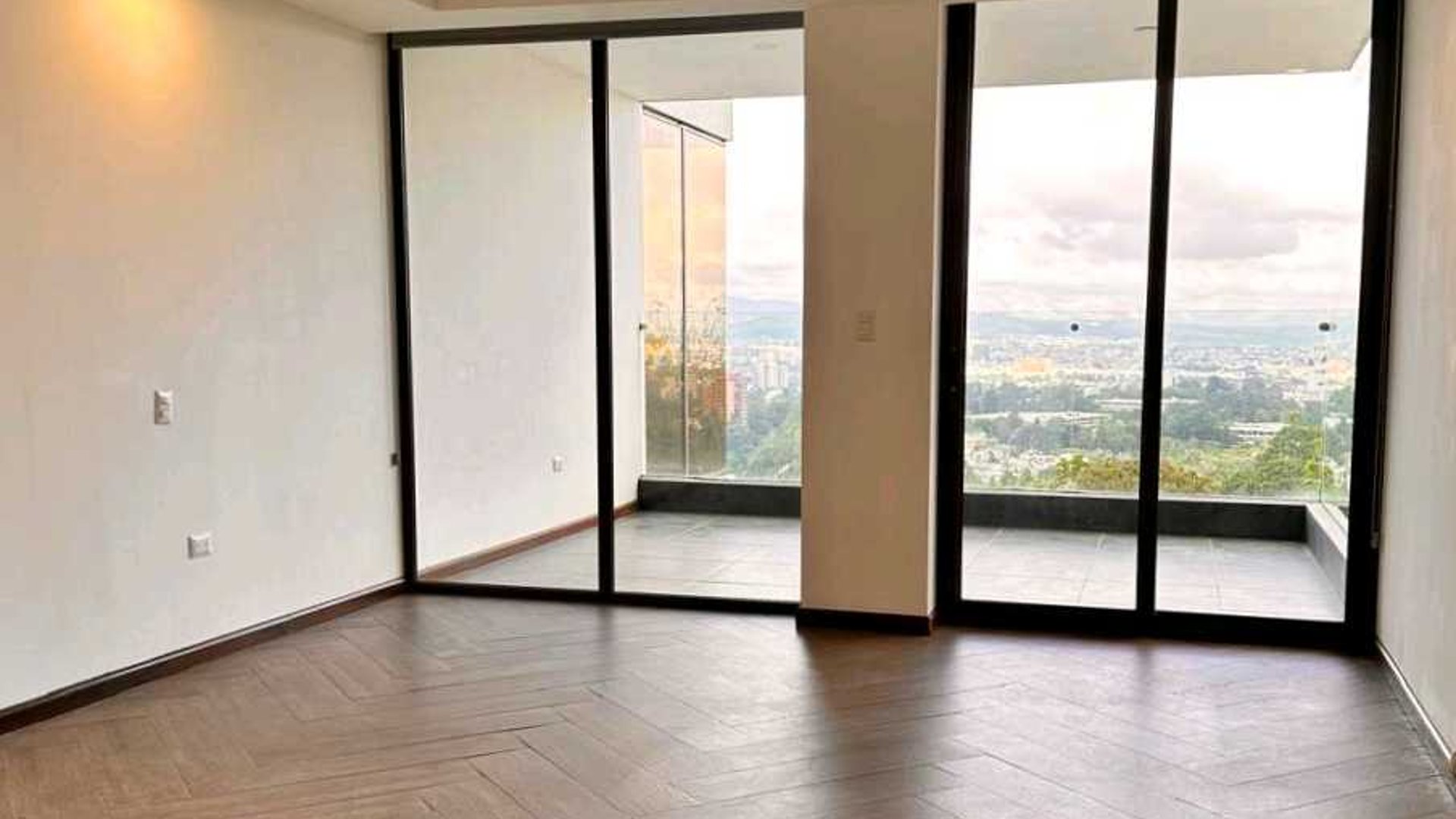 APARTAMENTO EN ALQUILER???? Edificio Boutique, Zona 15 - Miniatura 5