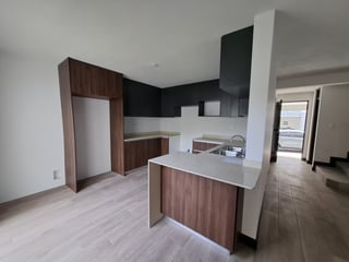 Casa Nueva en Renta km 16 Los Eucaliptos CAES - Image 2