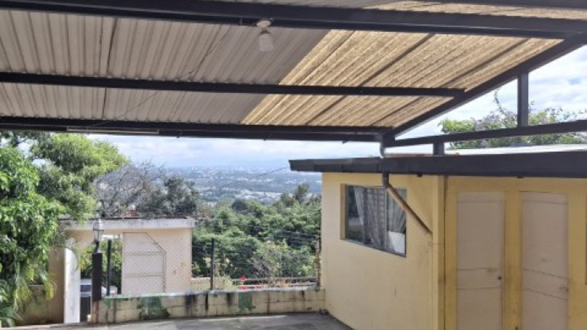 Ofi-Bodega en Venta San Cristóbal Zona 8 de Mixco - Miniatura 8