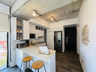 VENTA DE MODERNO APARTAMENTO AMUEBLADO - SHIFT CAYALÁ, ZONA 16 - 3