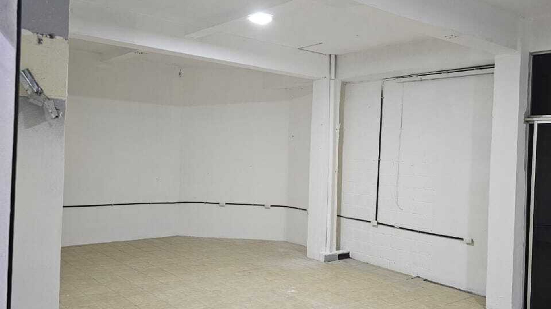 ALQUILER! BODEGAS CON LOCAL SOBRE AGUILAR BATRES, zona 11