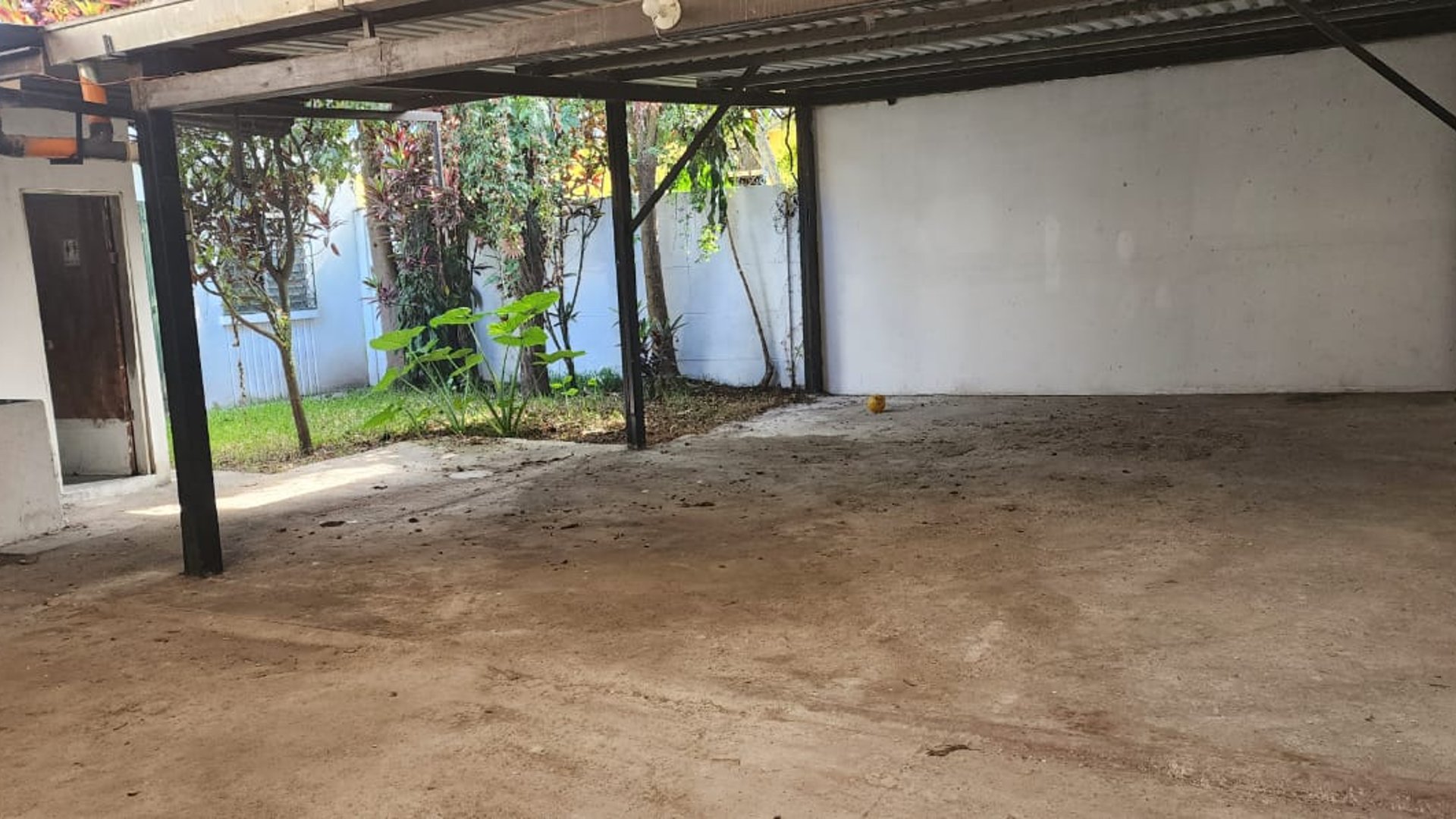 Venta de casa sobre Boulevard Principal Colonia Lourdes, zona 16 - Miniatura 10