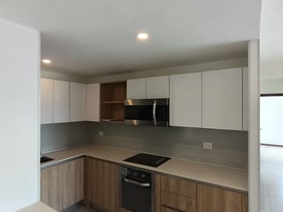 Apartamento en VENTA/ALQUILER  en Mira zona 10 - 3