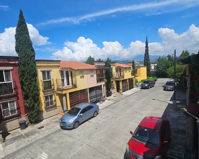 CASA EN VENTA EN SAN MIGUEL PETAPA