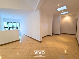 House for Sale 4 rooms, Ciudad San Cristóbal, Mixco, Guatemala - Q1,975,000- Q1,975,000 - Image 10