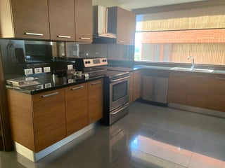 📍 APARTAMENTO EN VENTA – 3 HAB + BODEGA | EDIFICIO MATISSE | ZONA 14 - 3