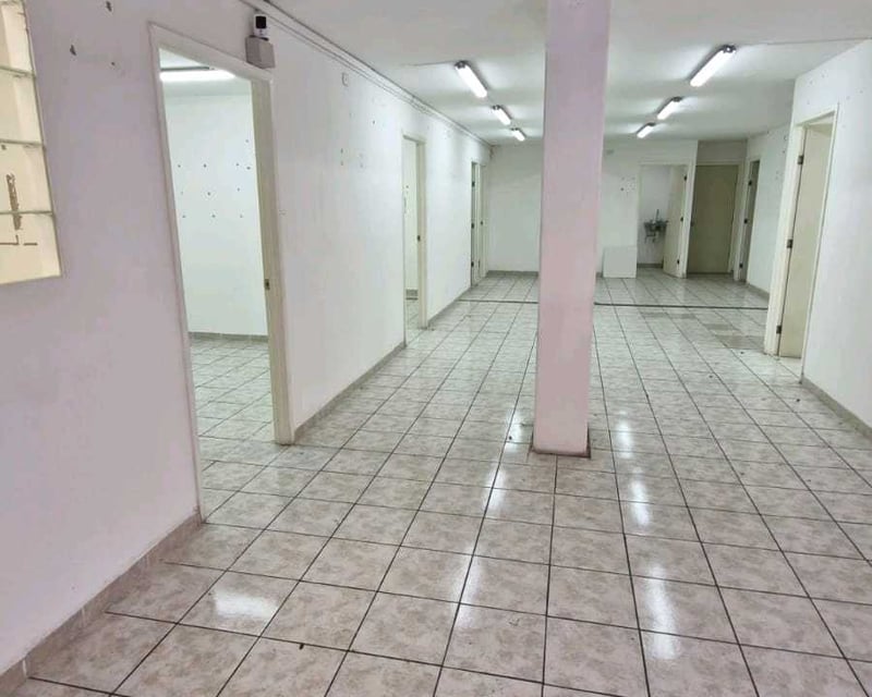 Alquilo Local Comercial en z1