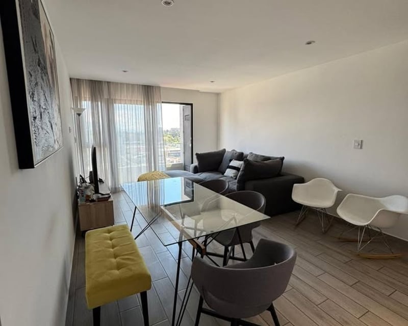APARTAMENTO AMUEBLADO EN EDIFICIO PARQUE 10 ZONA 10