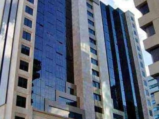 Oficina amueblada en Renta en zona 10 - 4