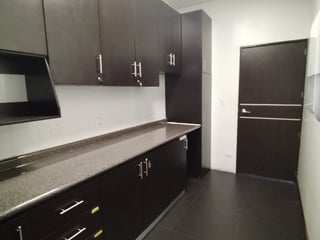 Oficina Administrativa en Renta con 696.65 Mtrs - Image 8