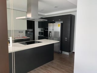 Apartamento  con jardín. en Venta, zona 10 - 4