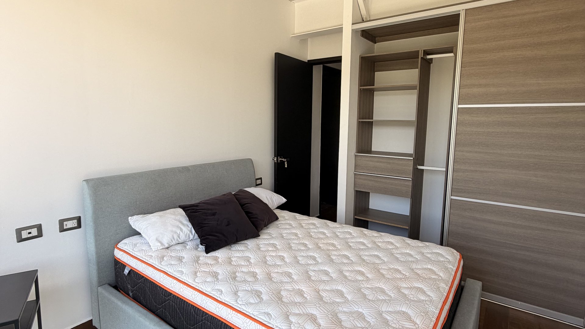 Apartamento en Alquiler Edificio Shift Cayalá, zona 16  - Miniatura 5