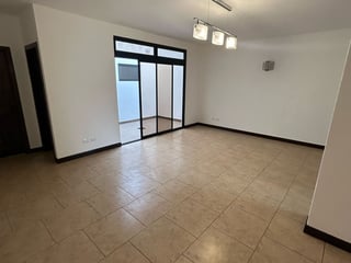 Alquiler de casa en zona 15 VH1 para oficinas ideal - 5