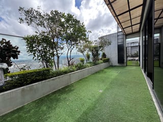 Venta de apartamento de 2 niveles en Edificio Granat, Zona 4 - Image 16