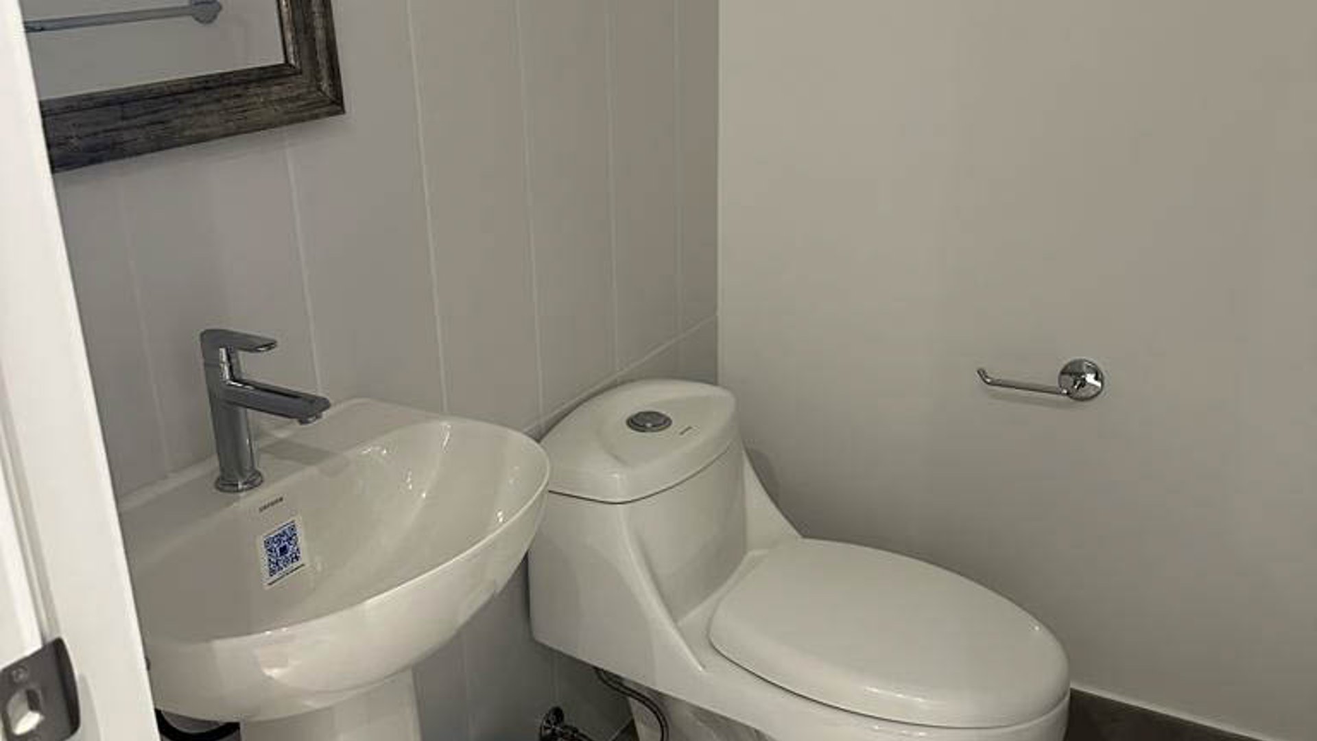 APARTAMENTO AMOBLADO EN RENTA EN ZONA 2 - Miniatura 5