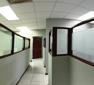 Oficina Tabicada En Venta en Zona 10 INVERSION