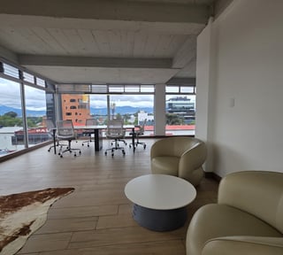 Oficina Corporativa en RENTA Zona 13 Las Américas