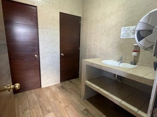 Local Comercial en Renta en Zona 1Villa Nueva Guatemala - 2