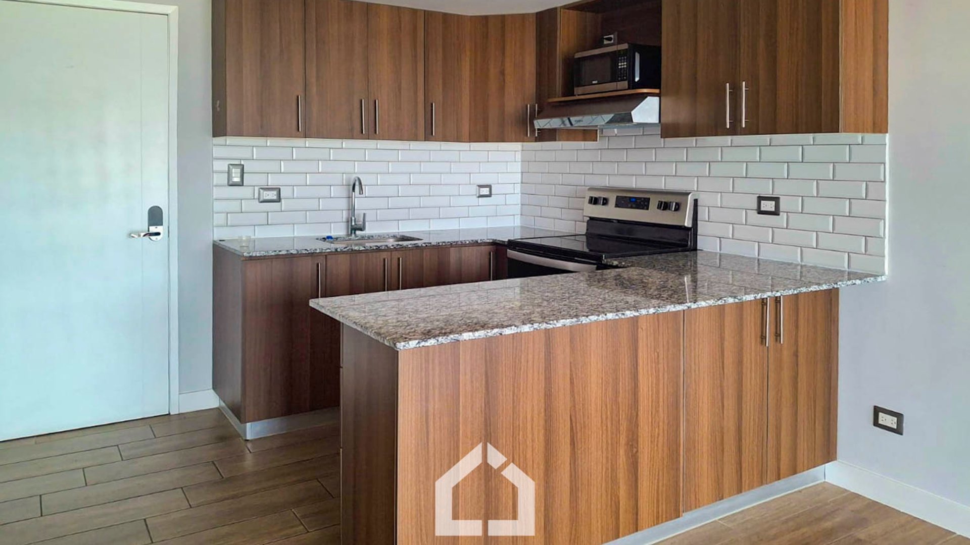 Apartamento de 3 habitaciones en Tribeca, zona 11 - Image 1