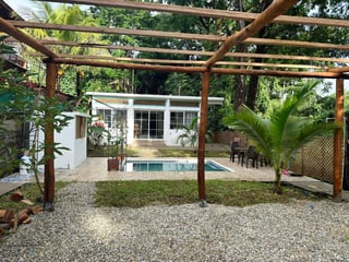 Casa equipada ideal para descanso o inversión – Río Dulce, Izabal - 3