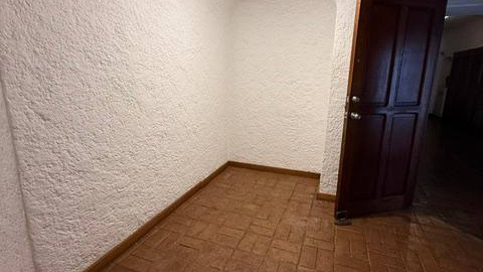 EDIFICIO EL PARQUE  Z. 15 APARTAMENTO EN VENTA - Miniatura 2