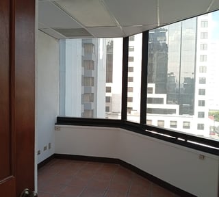 Oficina en Alquiler Edificio Murano Center, zona 10 N8