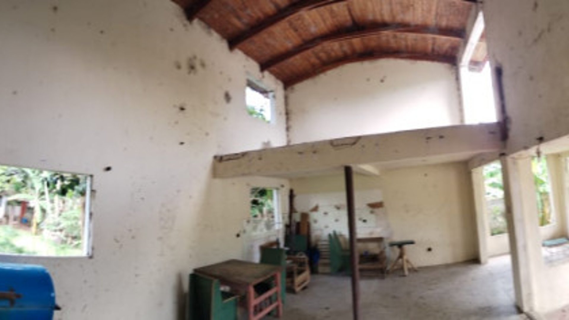 En venta casa para remodelar a orilla lago Amatitlán - Miniatura 5