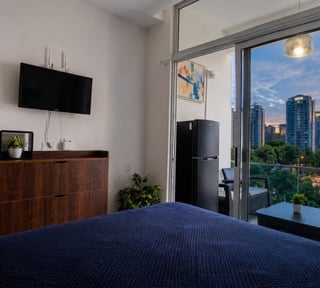 Apartamento amueblado en renta en zona 13 Narama - Miniatura 3