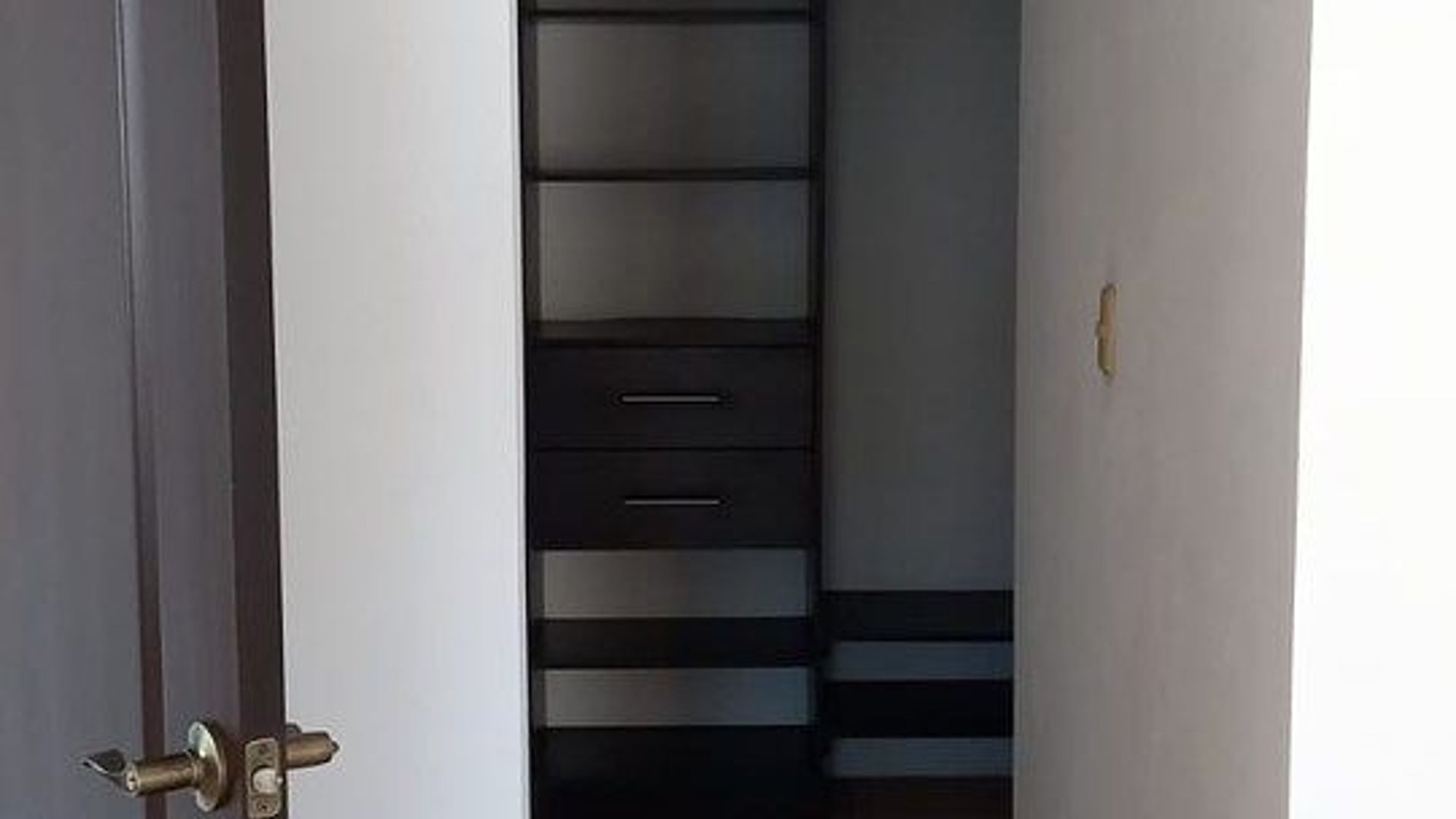 Apartamento en Renta - Edificio Madeleine Zona 10 - Miniatura 3