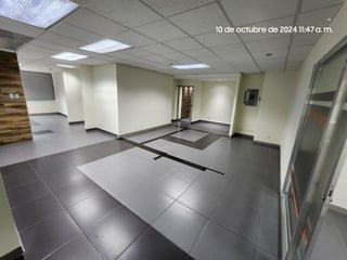 Venta de oficina en zona 14 Ref-4965 - 2