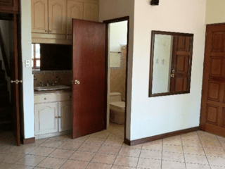 CASA EN RENTA | ZONA 2 - 4