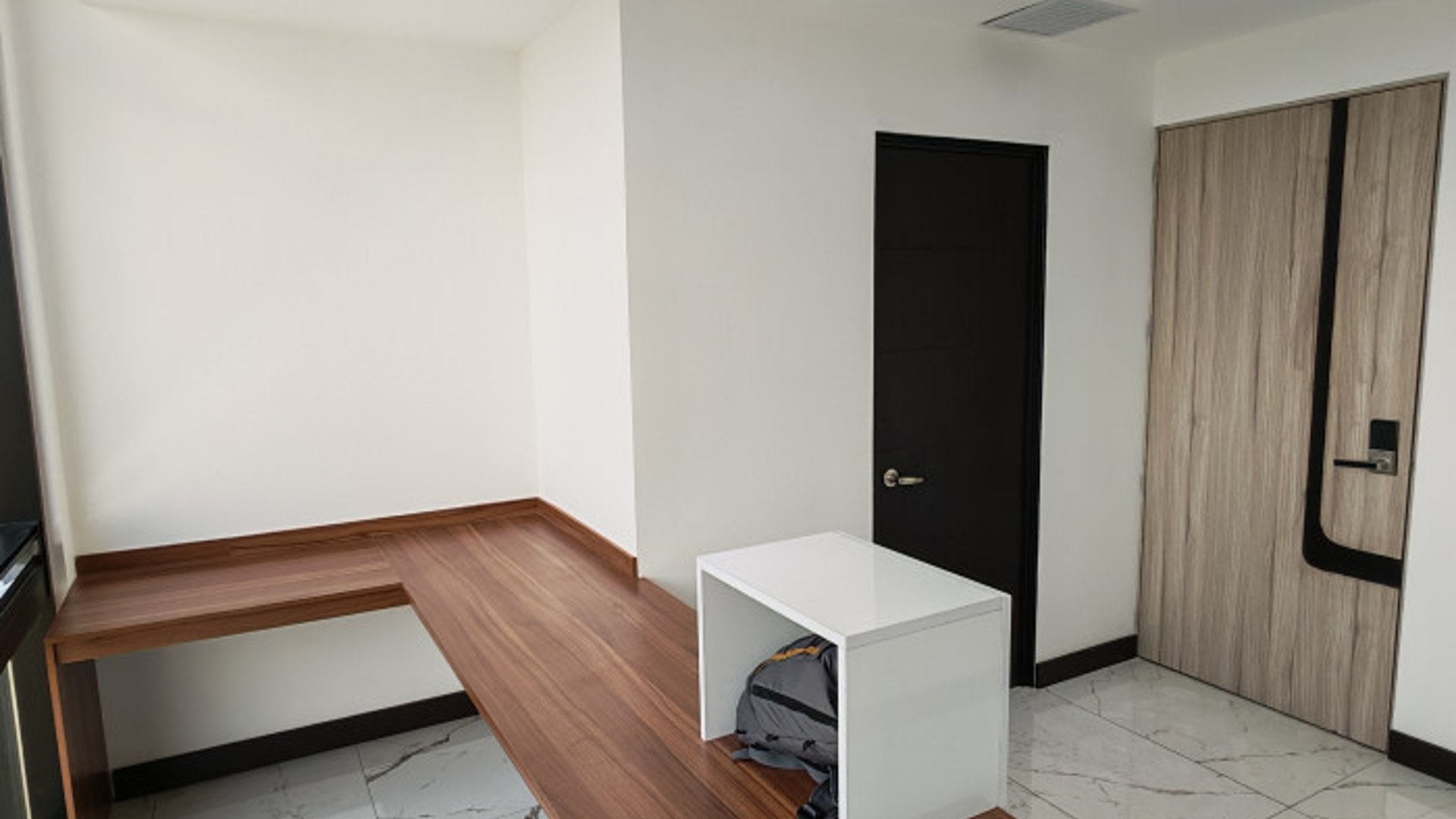 Clinica en renta en Renovati zona 10 - Miniatura 4