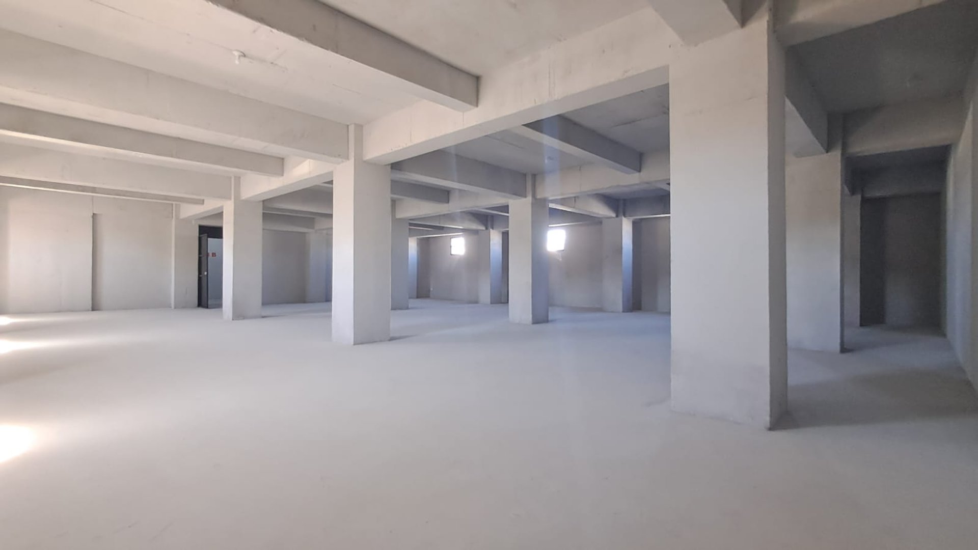 ???? BODEGAS EN RENTA – AVENIDA ELENA Y 20 CALLE | ZONA 1 - Miniatura 6