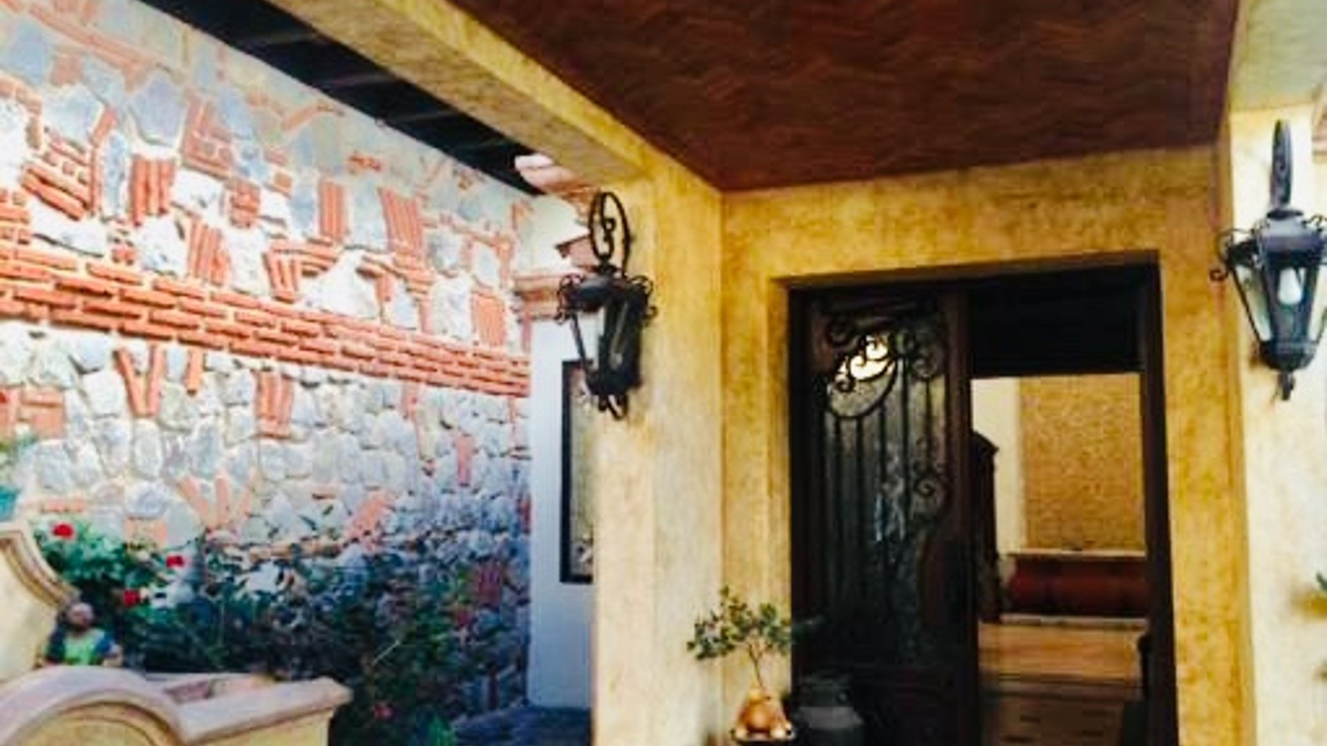 Vendo Espectacular Casa en Montebello II CAES - Miniatura 7