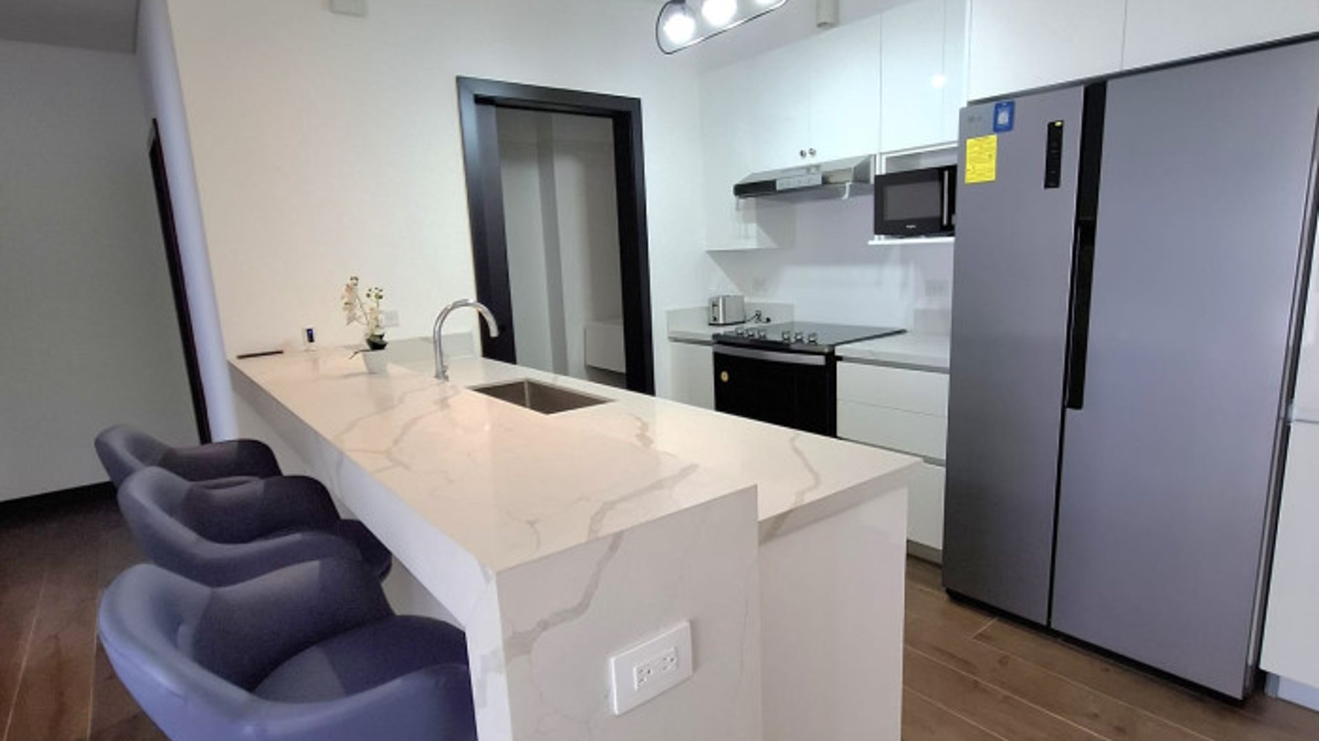 Apartamento Amueblado de 2 Habitaciones Cayalá Zona 16