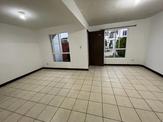 Casa En Venta En Alameda de Santa Clara Villa Nueva - 4
